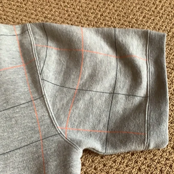 Sweatshirt Tee - Picture 3 of 6